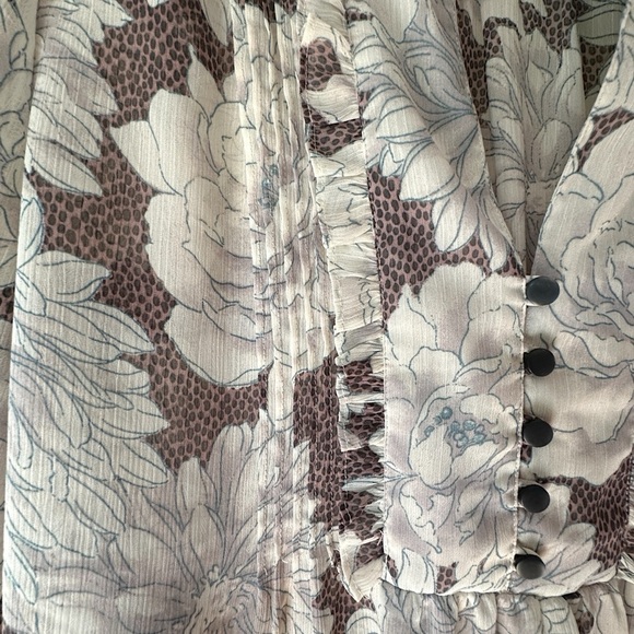 BANANA REPUBLIC | NWOT FLORAL RUFFLE PLEATED TUNIC TOP SPLIT FRONT | SMALL - Picture 3 of 9
